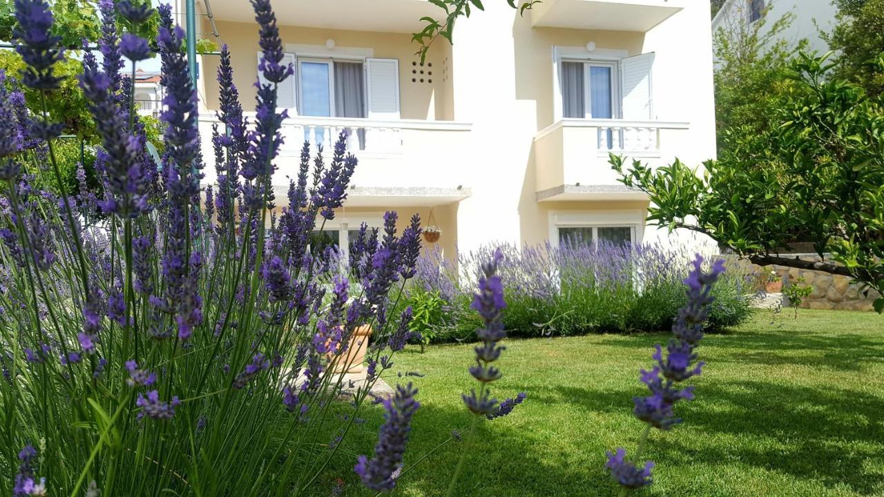 Apartments With A Parking Space Rab - 12383 Banjol Zewnętrze zdjęcie